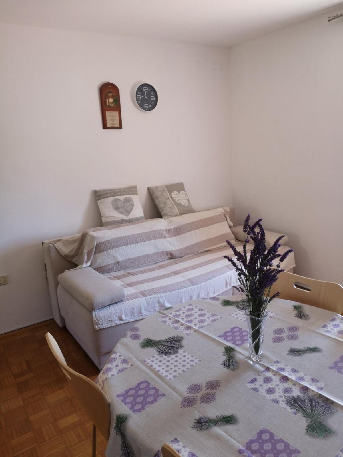 Apartma Ester 루치야 외부 사진